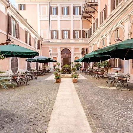 Relais Antico Palazzo Rospigliosi Hotell 4*