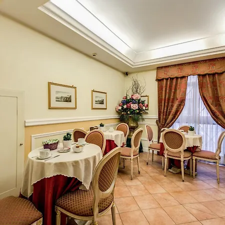 Relais Antico Palazzo Rospigliosi Hotell 4*