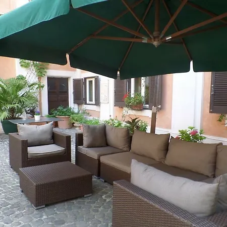 Relais Antico Palazzo Rospigliosi 4*