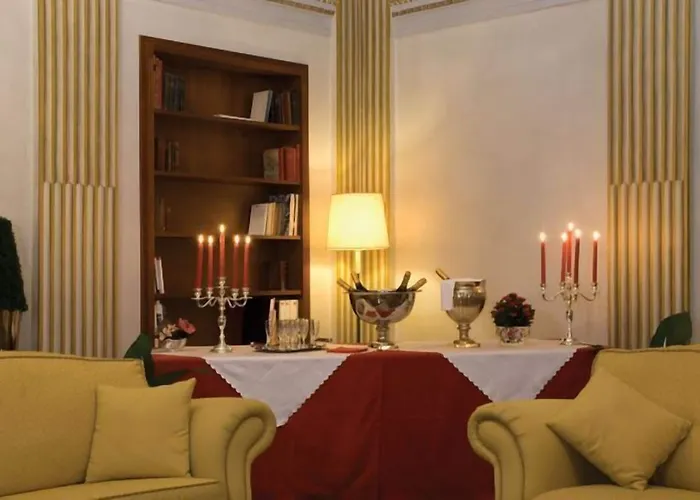 Отель Relais Antico Palazzo Rospigliosi 4*