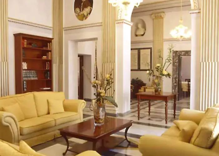 Отель Relais Antico Palazzo Rospigliosi 4*