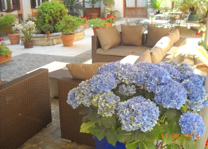 Отель Relais Antico Palazzo Rospigliosi