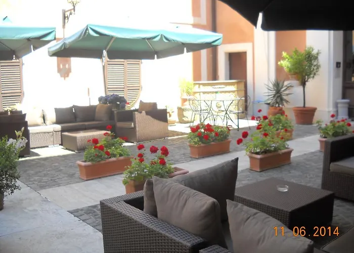 Relais Antico Palazzo Rospigliosi Отель 4*