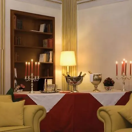 Hotel Relais Antico Palazzo Rospigliosi 4*